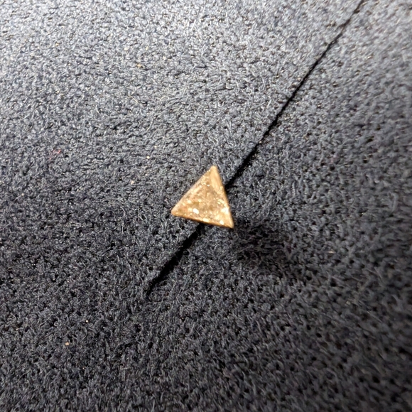 Maria Tash Invisible Set Triangle Diamond Threaded Stud 3mm - Picture 2 of 7